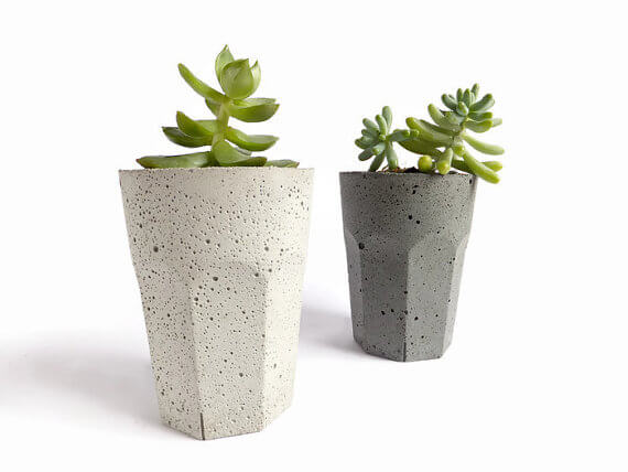 etsy -BetonDeko - betonový květináč
